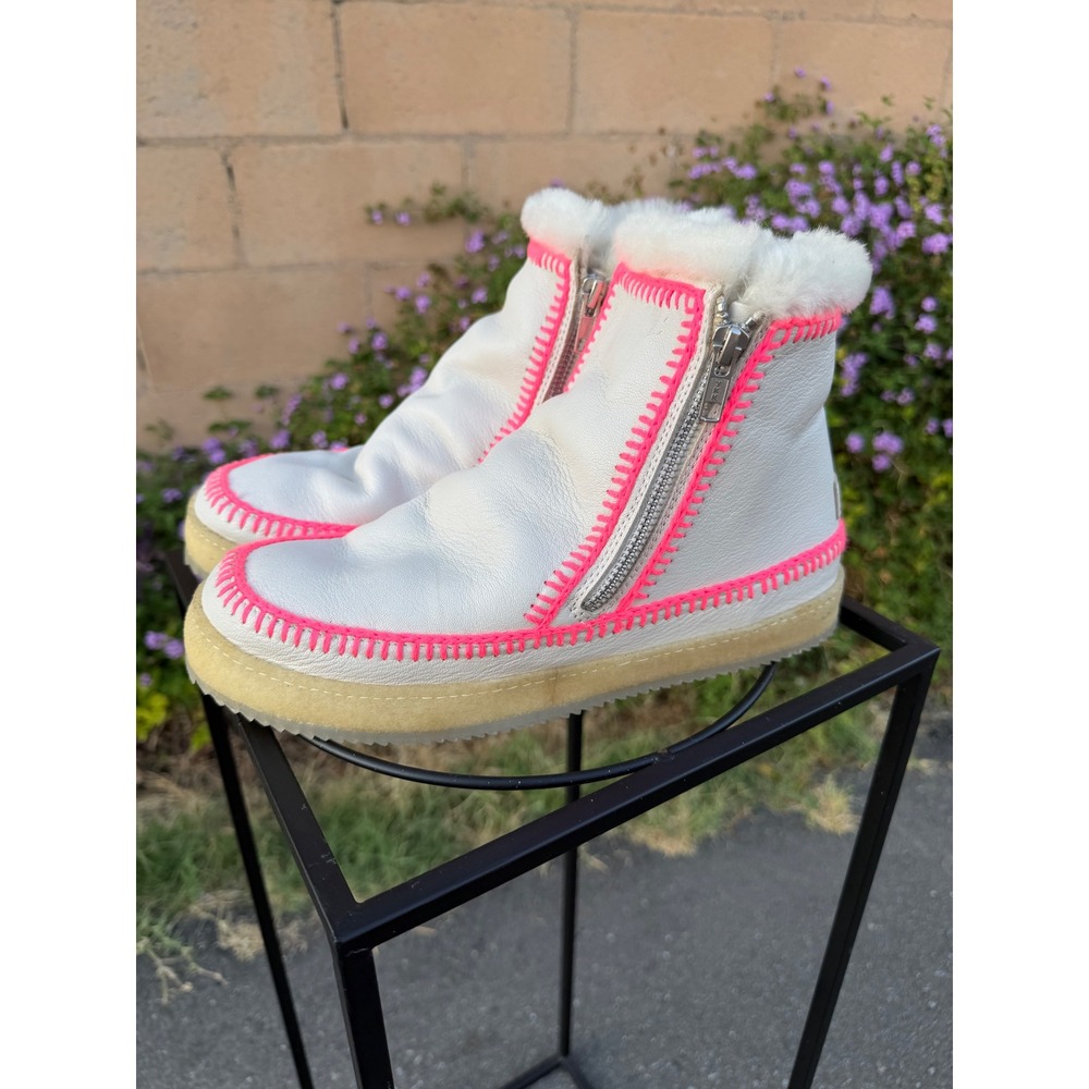 Laidback London Setsu Crochet Ankle Boots Milk Leather Neon Pink EU 40 US 9 - Picture 2 of 10